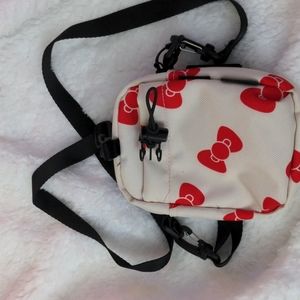 Converse Hello kitty cross body